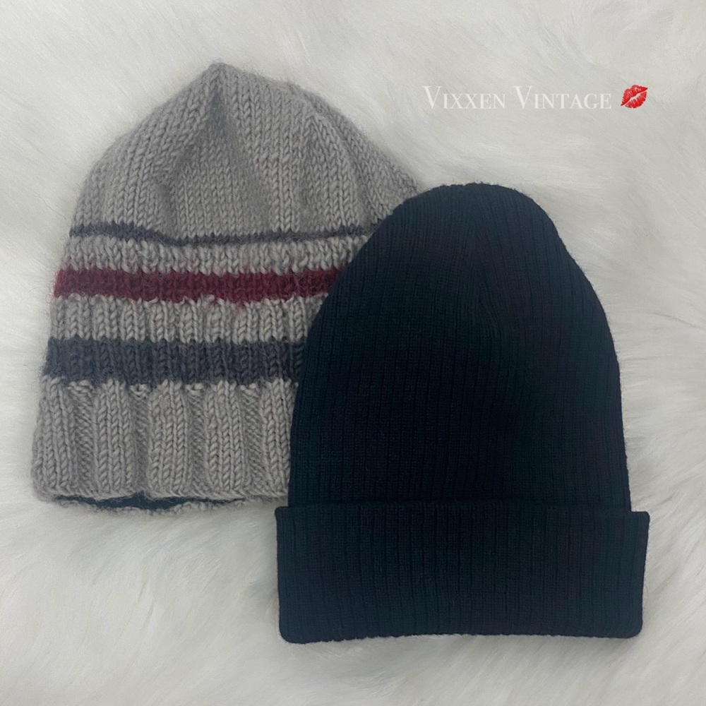 🖤SALE🖤ASSORTED WOOL BEANIE BUNDLE LOT OF 2